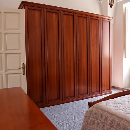 Apartment Borgo Di Specchia