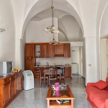 Borgo Di Specchia