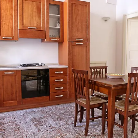 Borgo Di Specchia